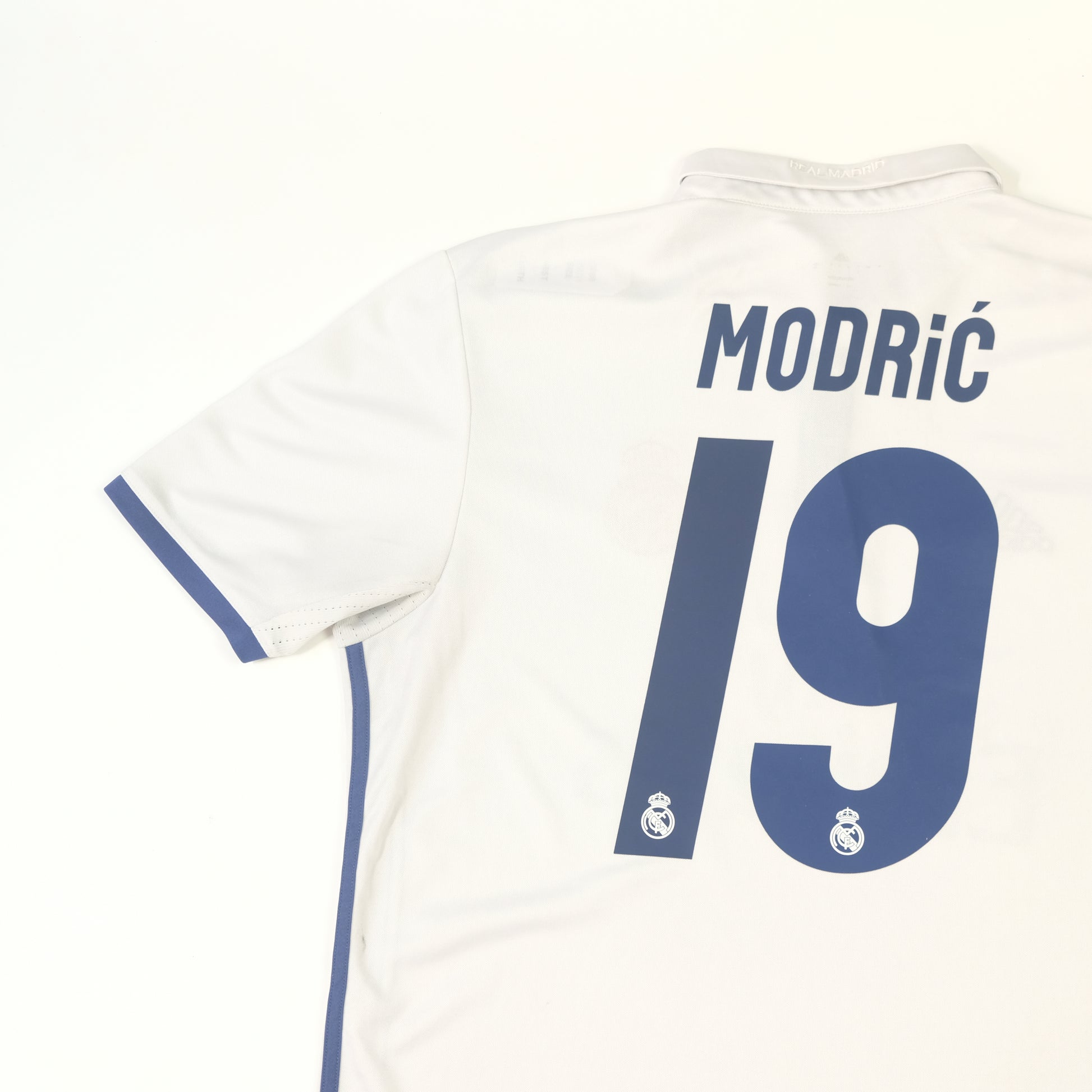 2016/17 Real Madrid Home Shirt Modric Adidas