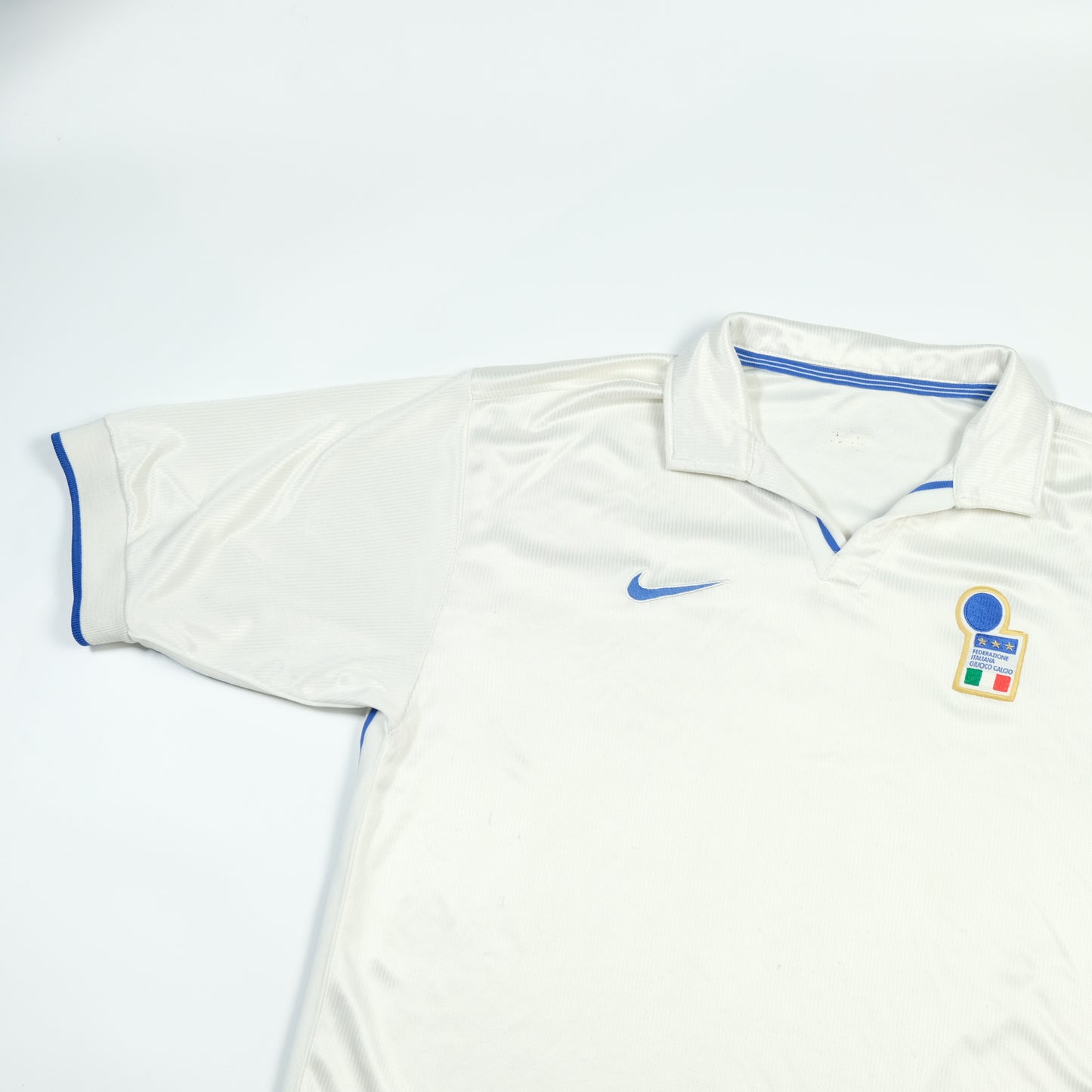 Italy 1997/1998 Nike Original Away Football Shirt Medium