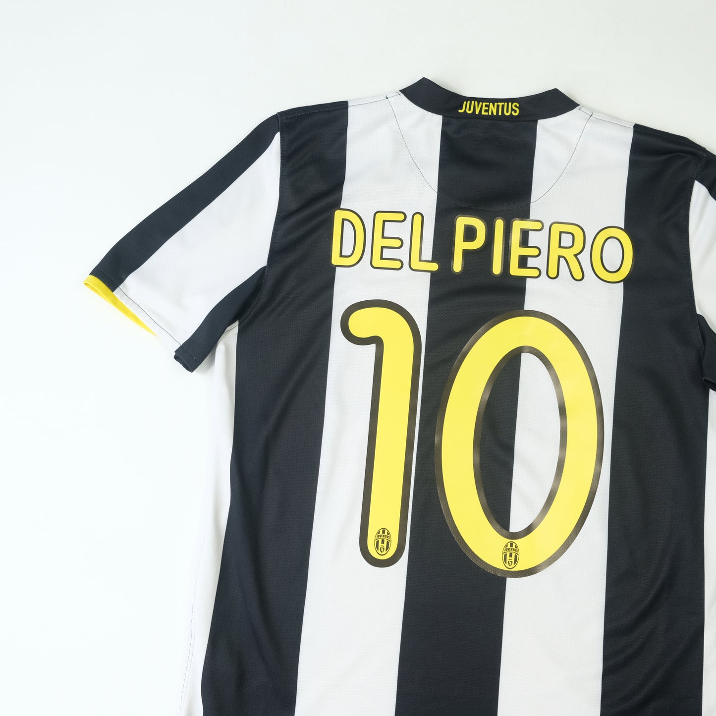 2008/09 Juventus Home Shirt Del Piero Nike