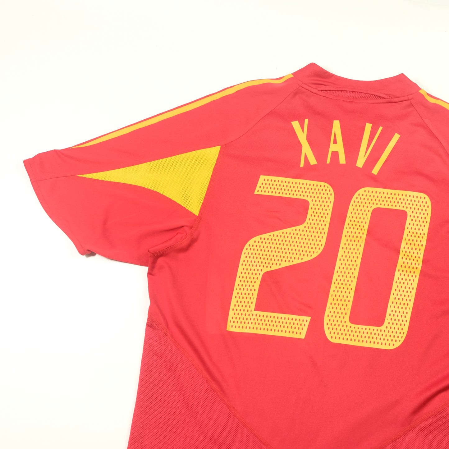 2004 Spain Home Shirt Xavi Adidas (L)